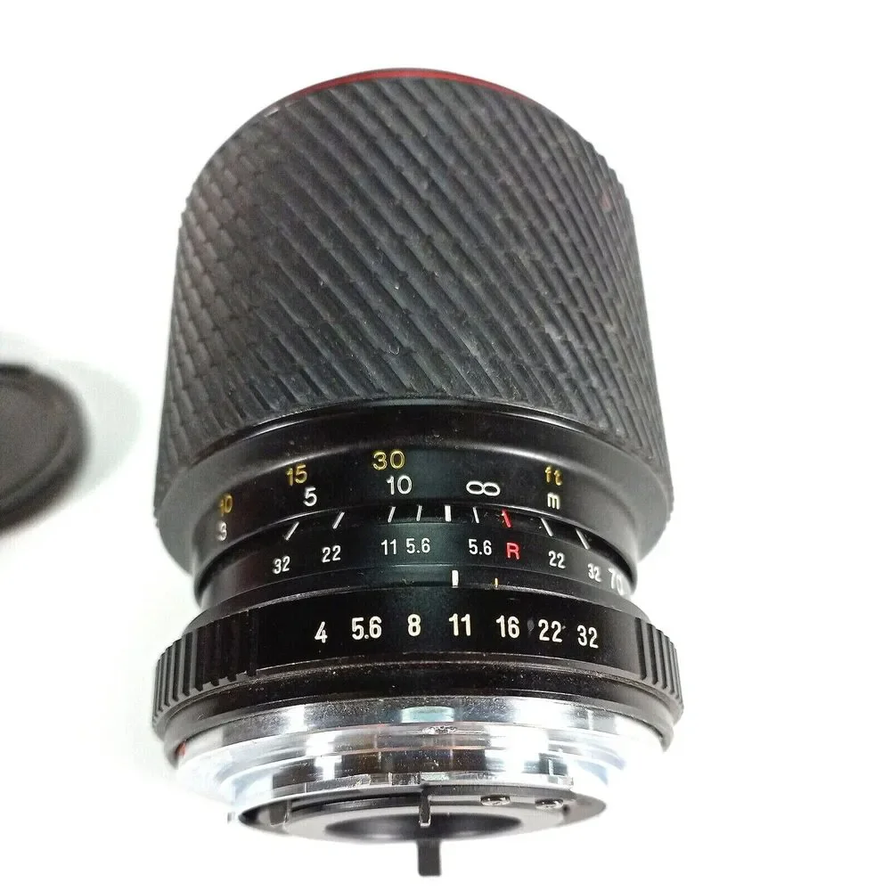 Tokina Camera Lens Macro Zoom 70-210mm f:4-5.6 with UV filter & lens caps